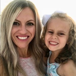 Meet your Posher, Emilyemily